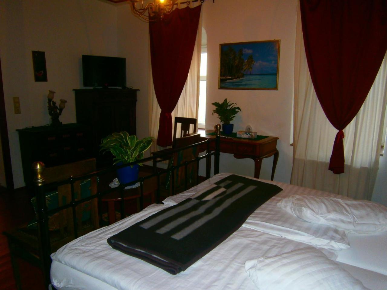 Ristorante Hotel Torino ไซทซ์ ภายนอก รูปภาพ